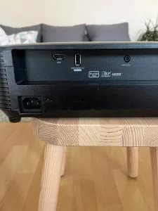 Beamer Anschlüsse des HD146x