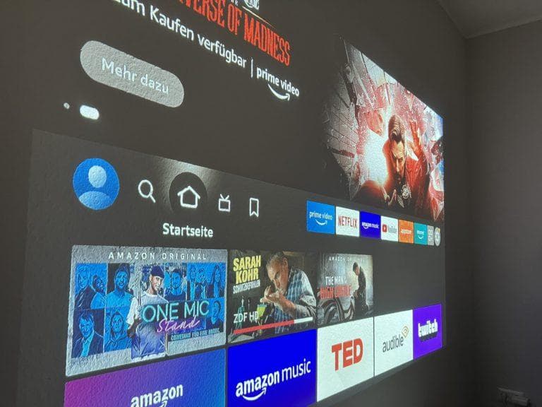 Projektion des LG HU715QW