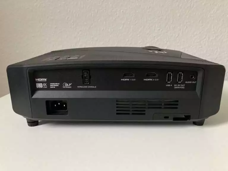 Predator GD711 Anschlüsse auf Rückseite