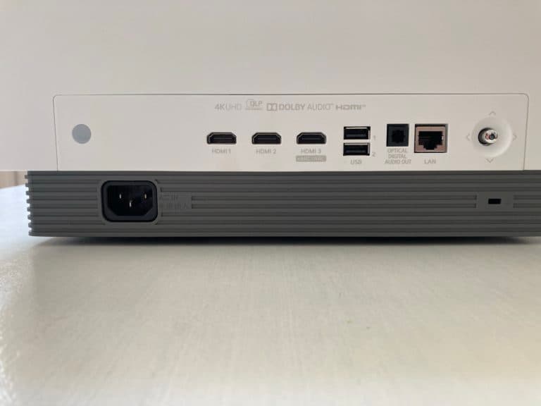 Die Rückseite des HU810PW Forte